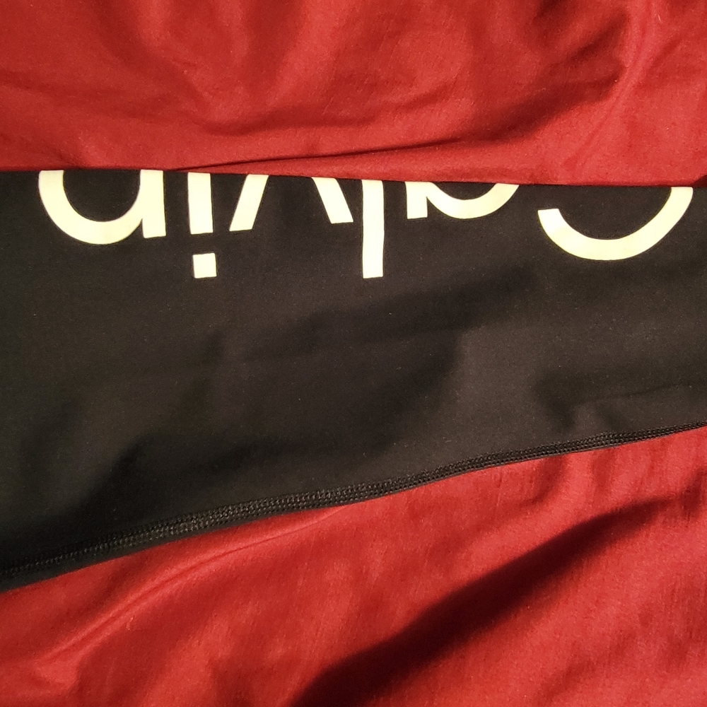 Calvin Klein - Picture 5 of 5